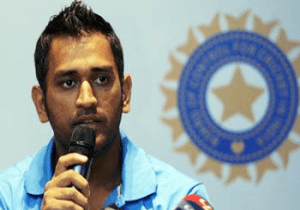 Dhoni retires from Test cricket with immediate effect