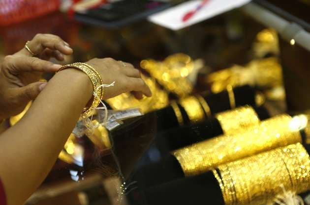 Gold demand drops to 11 year low in 2020 on weak Q4