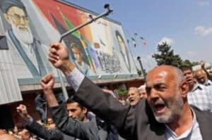 Iranian protesters attack Afghan trucks to demand flow of Helmand water