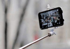 No selfie-sticks in Wimbledon Grand Slam