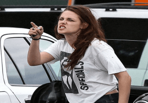 Kristen Stewart blasts photographer sans reason