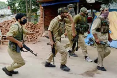 2 Policemen killed in Jam