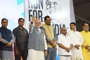 Modi lauds woman power  U