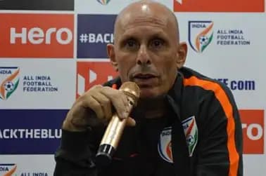 Constantine extends contr