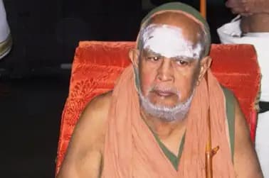 Swami  Jayendra Saraswathi