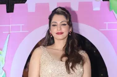Isha Koppikar turns cop