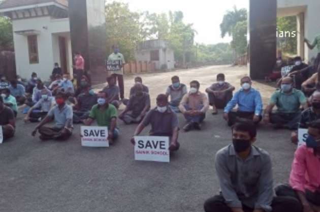Staff of Sainik School in Kerala s Kazhakootam protest delayed salaries