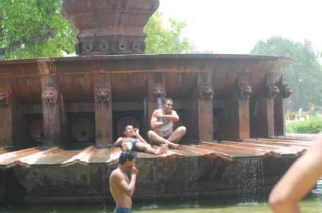 Parts of India to see deadly heat waves in coming decades  Study