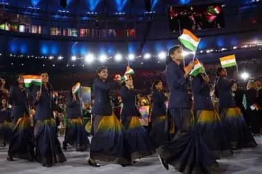 PM lauds India s CWG perf