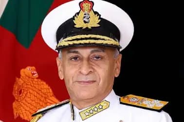 Naval Chief visits Iran f