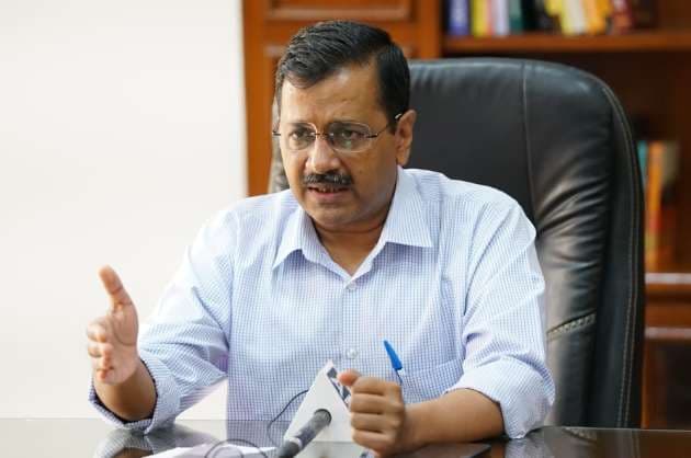Delhi allows electricians  plumbers  sale of books