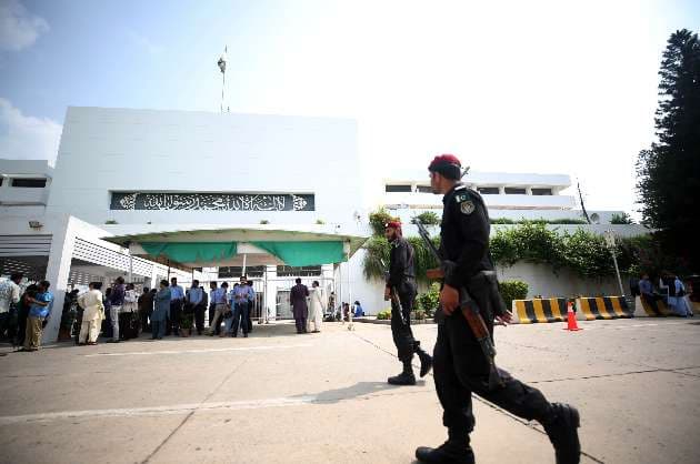 Pak govt persuading open to hold National Assembly virtual session