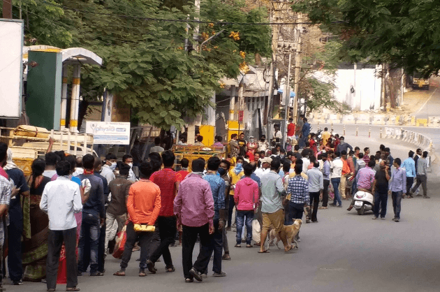Quarantined migrant workers breach lockdown in UP