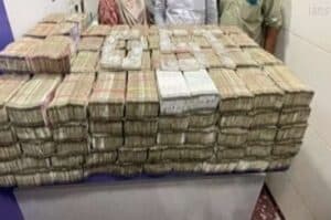 GST detects Rs 10 cr cash  turnover of Rs 1 764 cr in toilet sized office