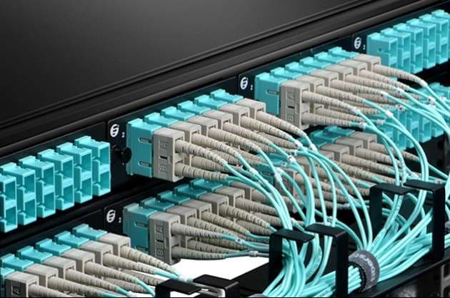 This optical chip can help download 1 000 HD movies in a split second