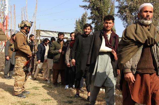 Afghan govt releases another 900 Taliban inmates