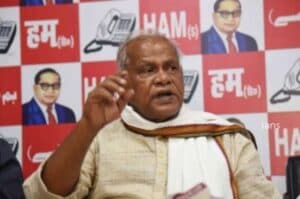 Manjhi urges Nitish to provide jobless youth Rs 5 000 allowance