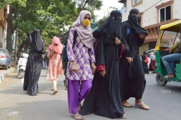 Hijab clad students denied entry to K taka college