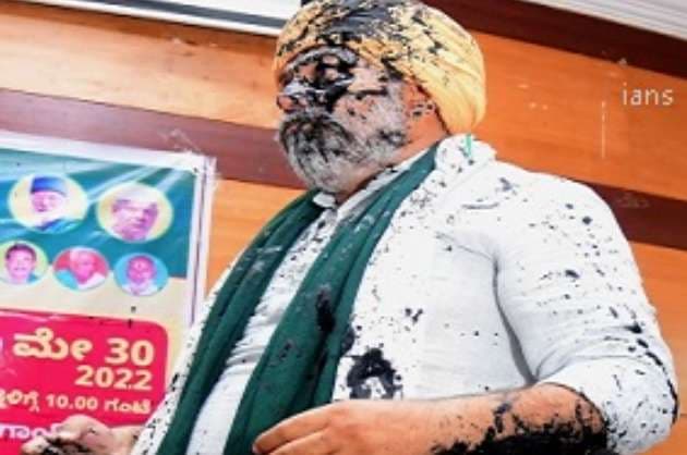 All India Kisan Sabha condemns attack on BKU leader Rakesh Tikait