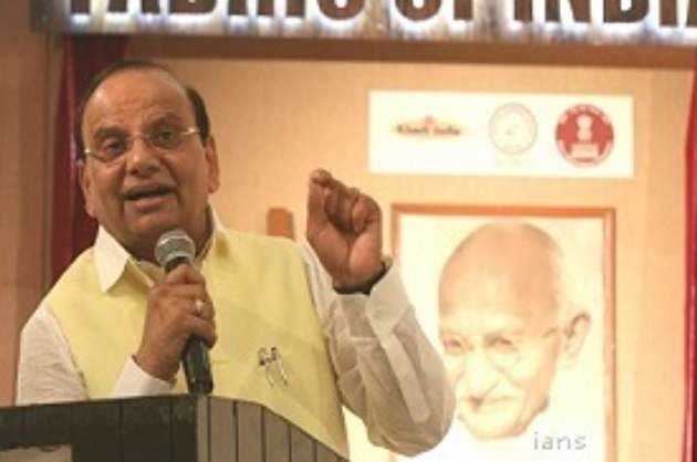 Vinai Kumar Saxena takes oath as Delhi s new L G