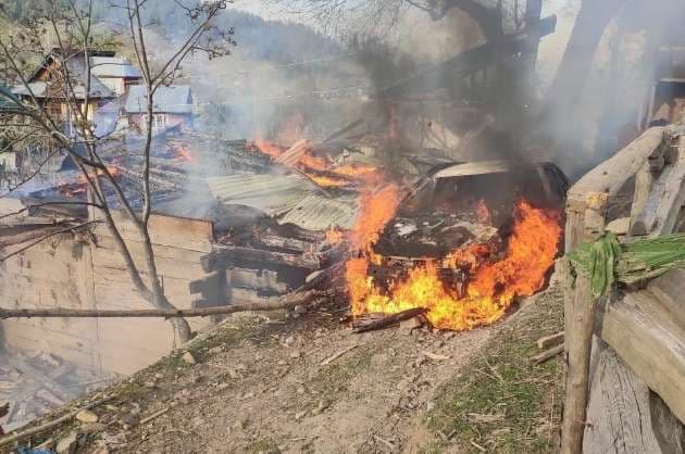 Pakistan violates ceasefire on LoC in Poonch  Rajouri districts