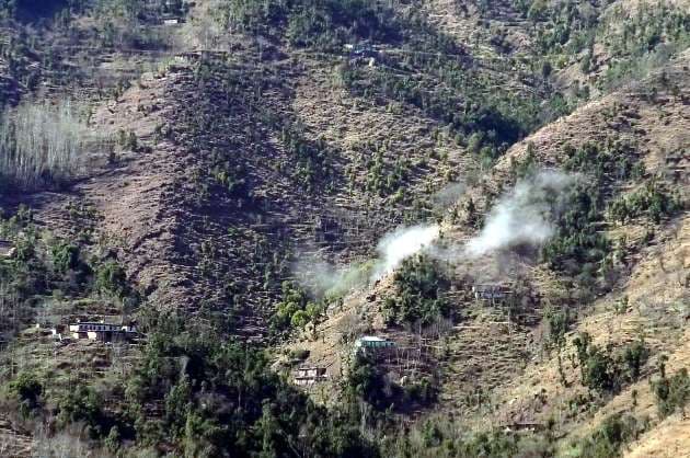 Pak violates ceasefire in J K s Tangdhar sector