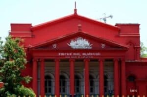 No burial grounds in 1 428 villages of K taka  HC warns of contempt proceedings
