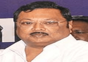 'Dismissed' from DMK, Alagiri to seek legal remedy