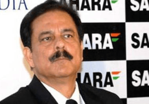SC asks Sahara chief to deposit Rs.10,000 crore