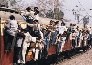 Mumbai: Power snag paralyses CR services, 1 falls off crowded train, dies
