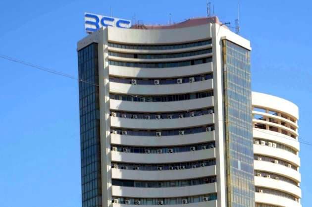 Sensex falls below 38 000  banking  finance stocks plunge