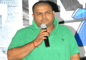 Thaman's tune from 'Boys' in 'Kathai Thiraikkathaia'