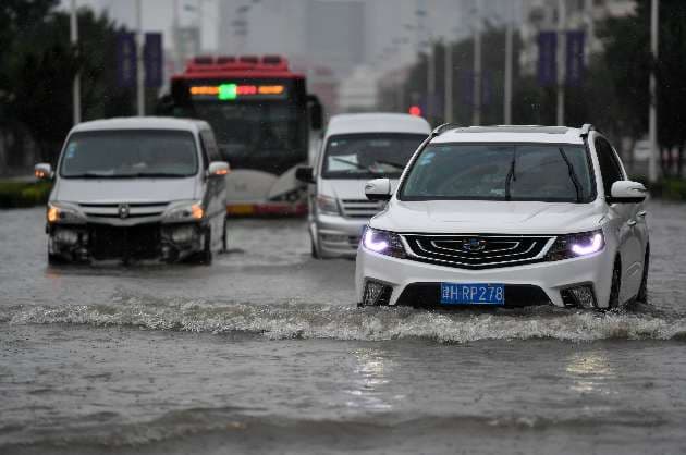 China renews red alert for typhoon Bavi