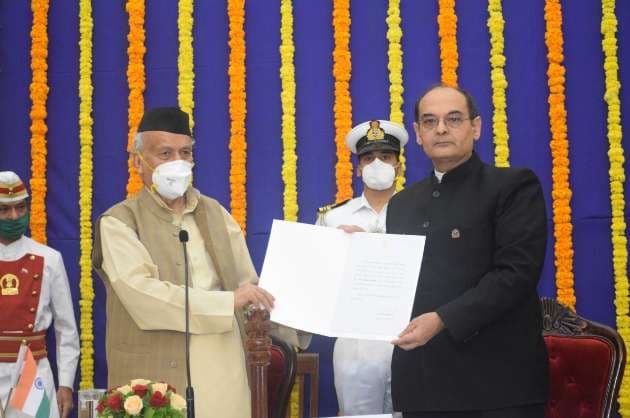 Sanjay Bhatia takes oath as Up Lokayukata