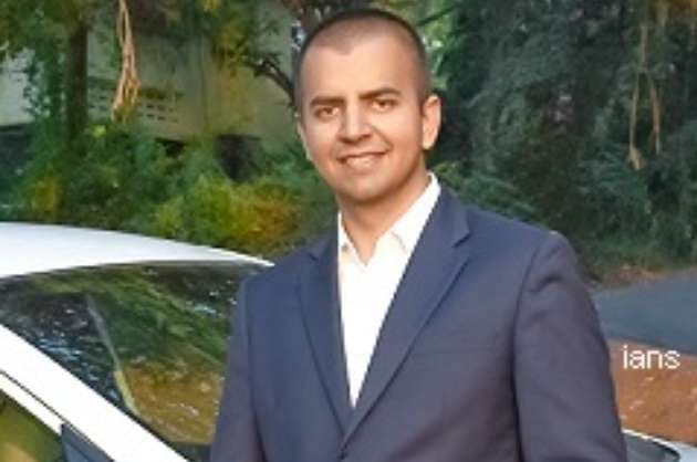 Sell only electric 2 wheelers in India post 2025  says Ola Chairman