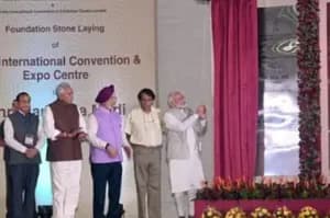 PM Modi lays foundation s