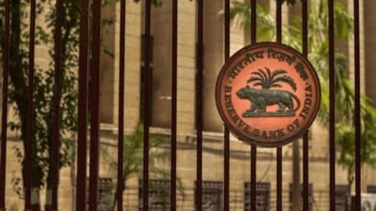 RBI Raises GDP Growth Forecast to 7%, Maintains Repo Rate: Key Insights from Monetary Policy