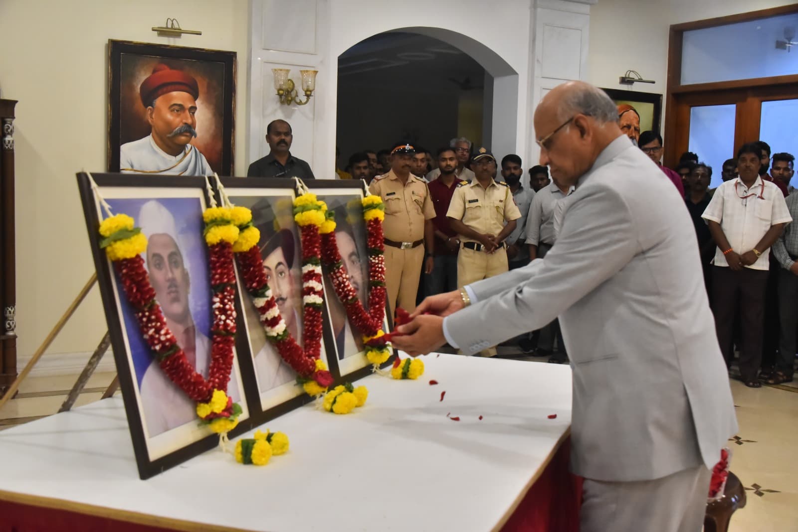 Governor's tribute to Shahid Bhagat Singh, Rajguru and Sukhdev
