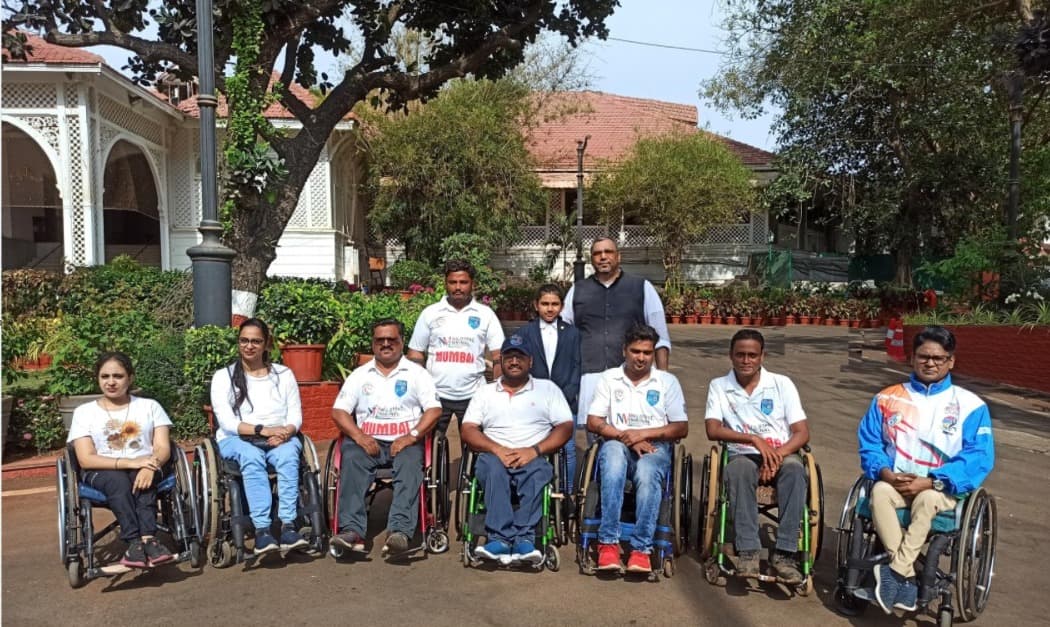 Wheelchair Cricket players meet Governor; demand permission to practice on University / College grounds