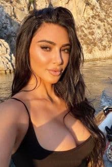 Kim Kardashian Travels to Greece for a Sunny Vacation
