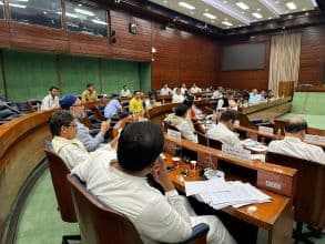 TMC MP Kalyan Banerjee Breaks Glass During Waqf Bill JPC Meeting, Suspended