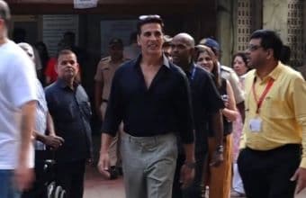 Man Seeks Akshay Kumar’s Help For Broken Toilet that Star Had Donated