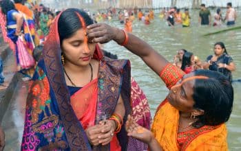 Chhath Ghats Prepared for First ‘Arghya’ in Patna; Lakhs to Offer Prayers to the Setting Sun Today