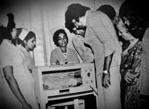 On Abhishek Bachchan's Birthday, Father Amitabh Shares Rare Picture From the Day Son Was Born 