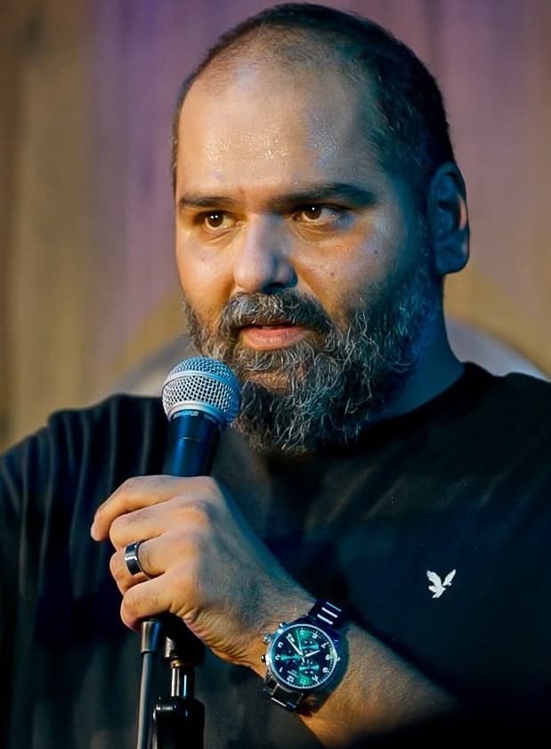 Mumbai Police Serve Summons to Kunal Kamra in Controversial Remarks Case