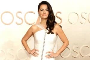 97th Oscars: Penelope Cruz Slays Red Carpet in White Silk Chiffon Gown