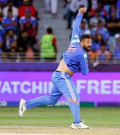 Champions Trophy: Varun Chakaravarthy Picks Fifer as India Beat New Zealand by 44 Runs, Set Up Semis Clash With Australia
