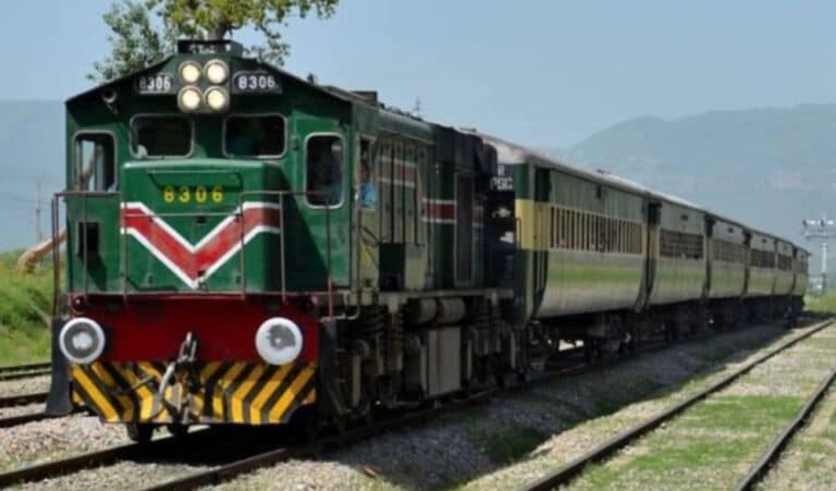 Six Dead, Over 100 Taken Hostage As Armed Men Attack Train in Pakistan's Balochistan