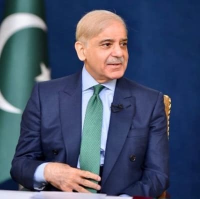 Amidst Financial Crisis Pakistan Government Gives Staggering 188 Per Cent Salary Raise to Ministers