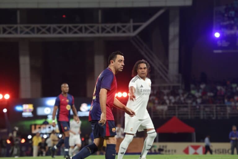 Real Madrid Leyendas Defeat FC Barcelona Legends 2-0 in Historic Navi Mumbai Clash
